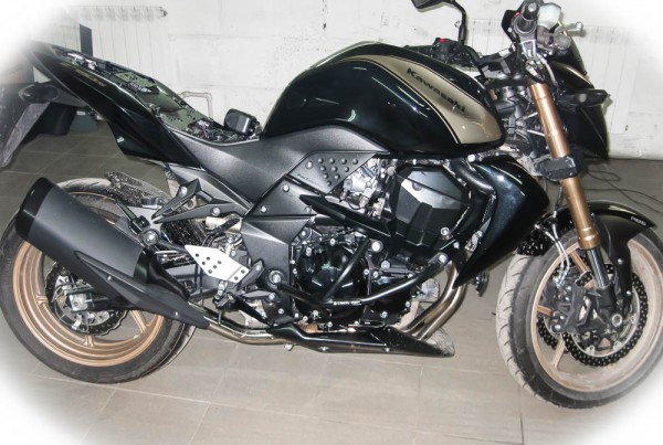 Kawasaki ZR 750 установка Pandora DXL 4400 moto